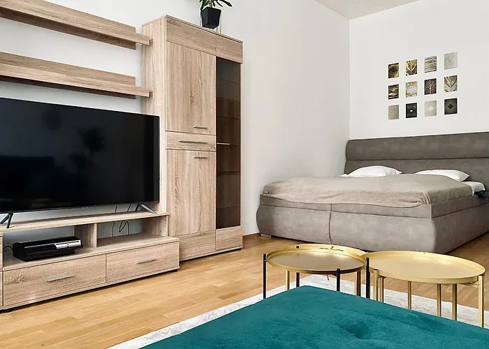 Stylish Retreat In A Lively Area * Prag